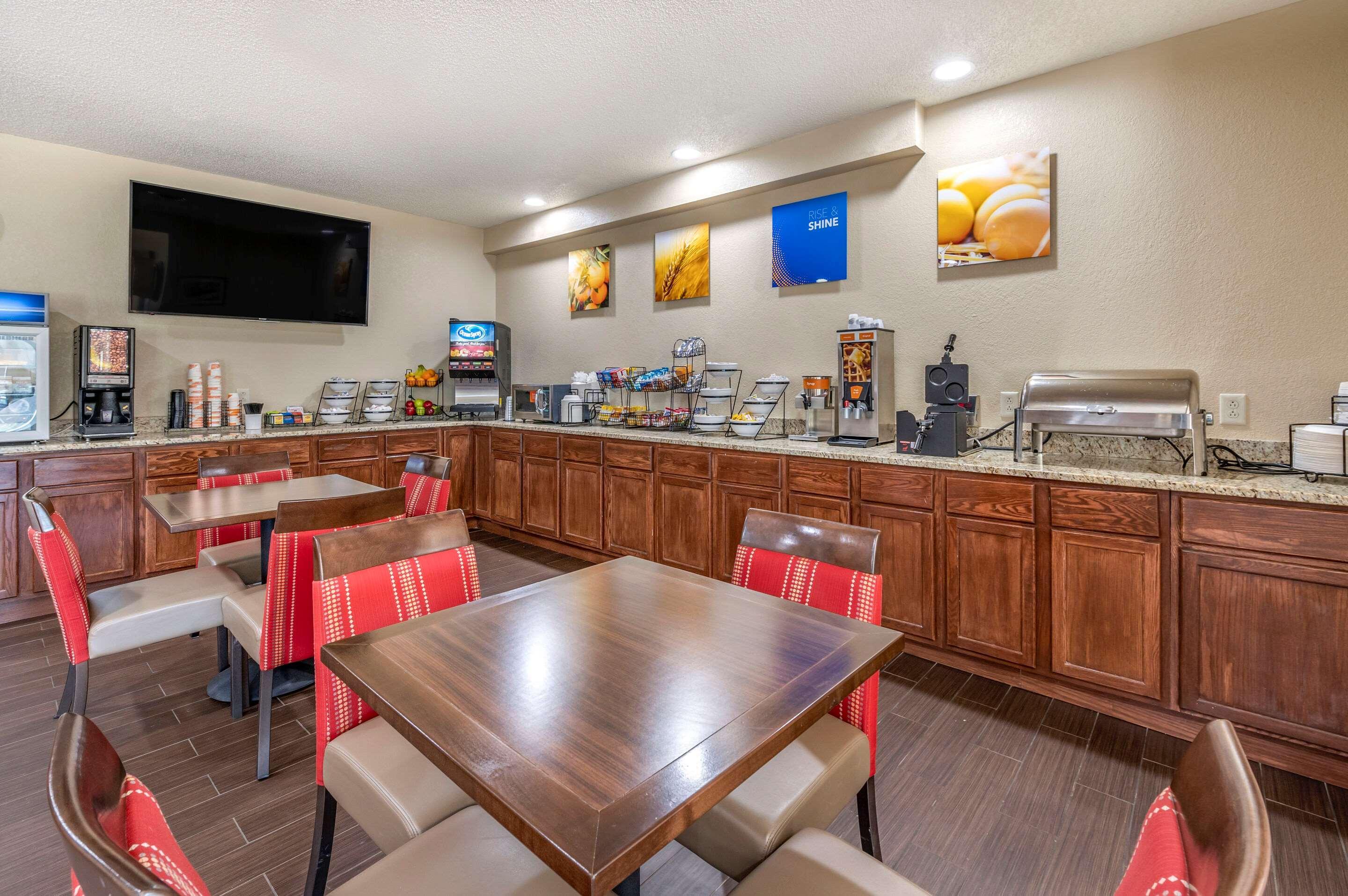 Comfort Inn Near Kokomo Speedway Zewnętrze zdjęcie